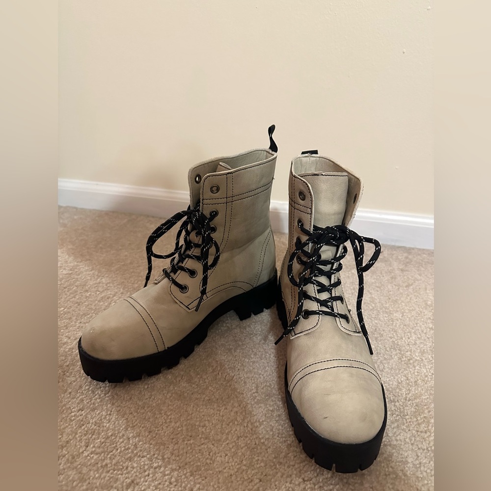 Platform boots - Picture 2 of 2
